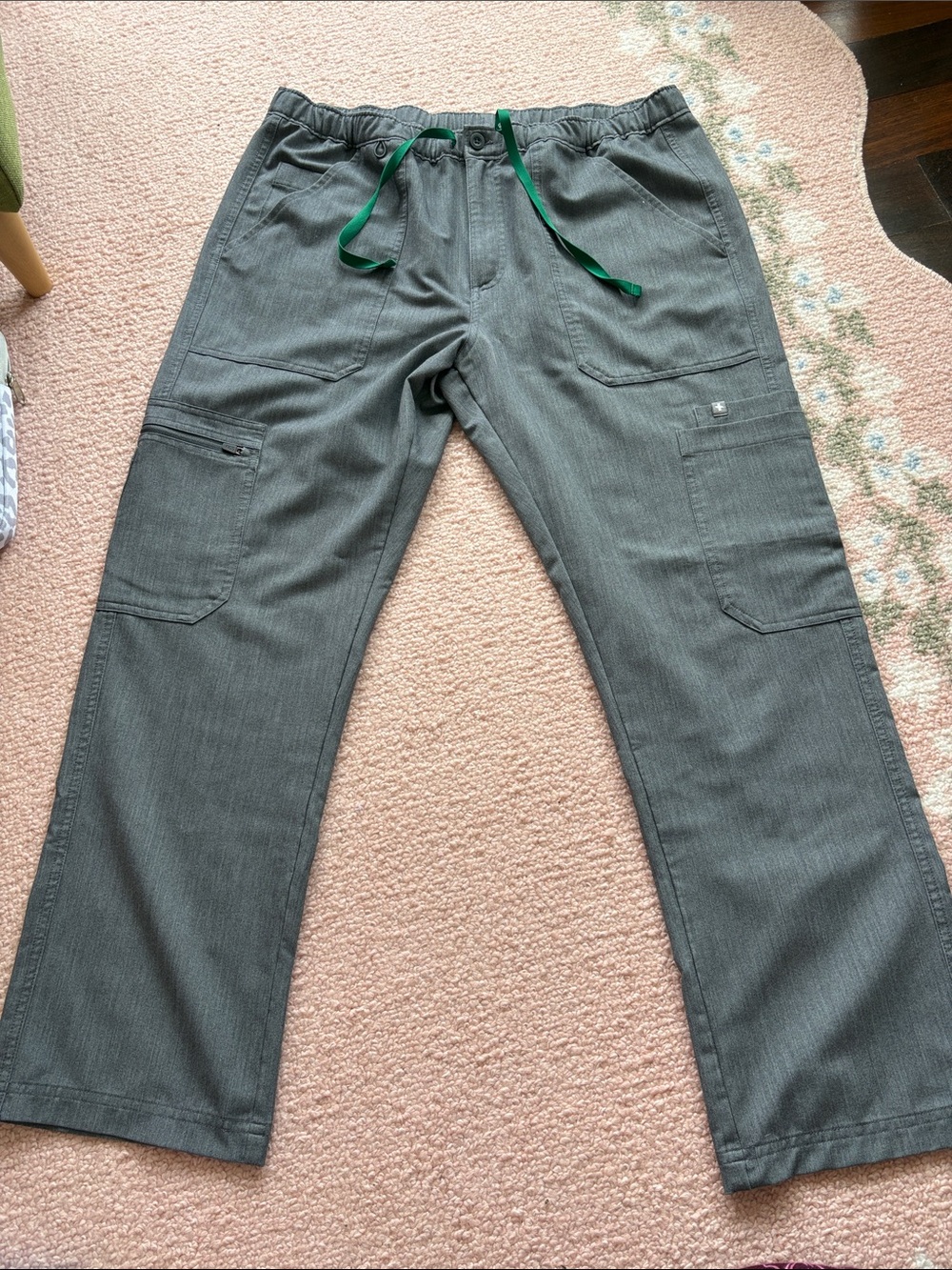 Men’s figs scrub pants